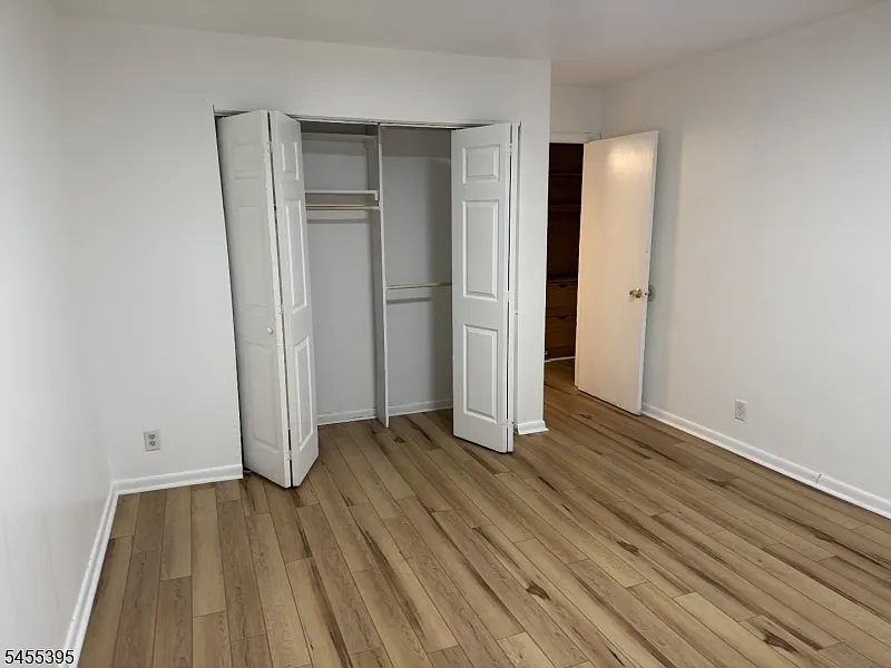 1 bed, 1.0 bath, $1,700 — Photo 2