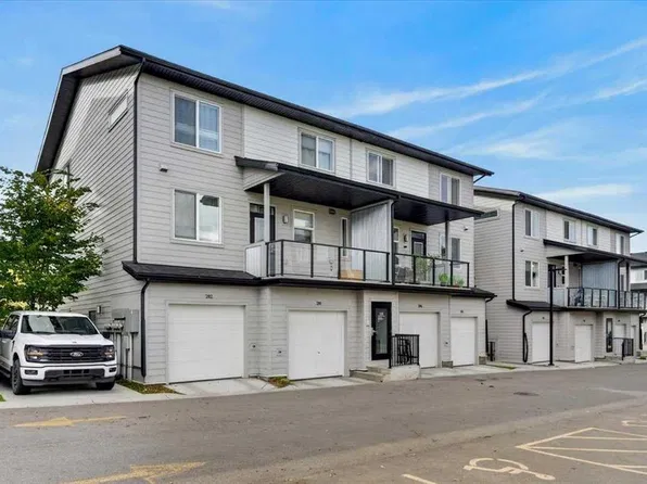 235 W Redstone Walk NE #204, Calgary, AB T3N 1M6