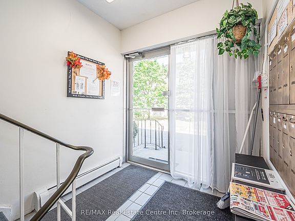 5th image of 57 Conroy Cres #102