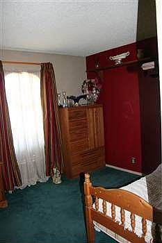 3rd image of 6804 Old Castle Dr