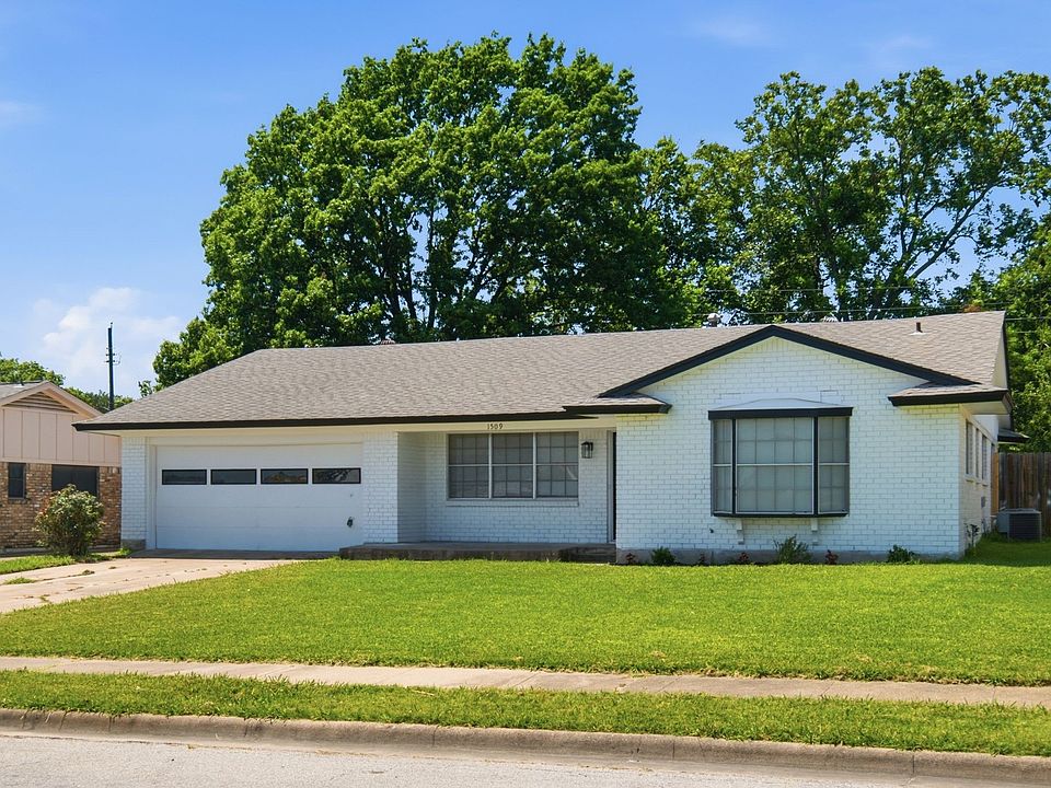 1st image of 1509 Robin Dr