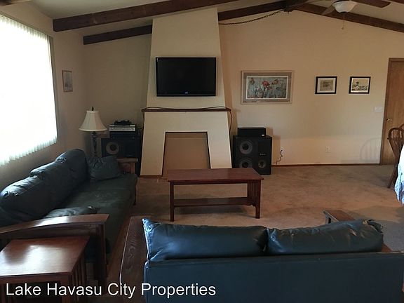 4th image of 3072 Mirage Dr