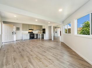 3411 Aliamanu St #6, Honolulu, HI 96818