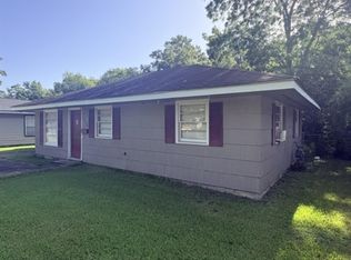 5270 Spencer Dr, Beaumont, TX 77708