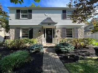 1884 W Lane Ave, Upper Arlington, OH 43221