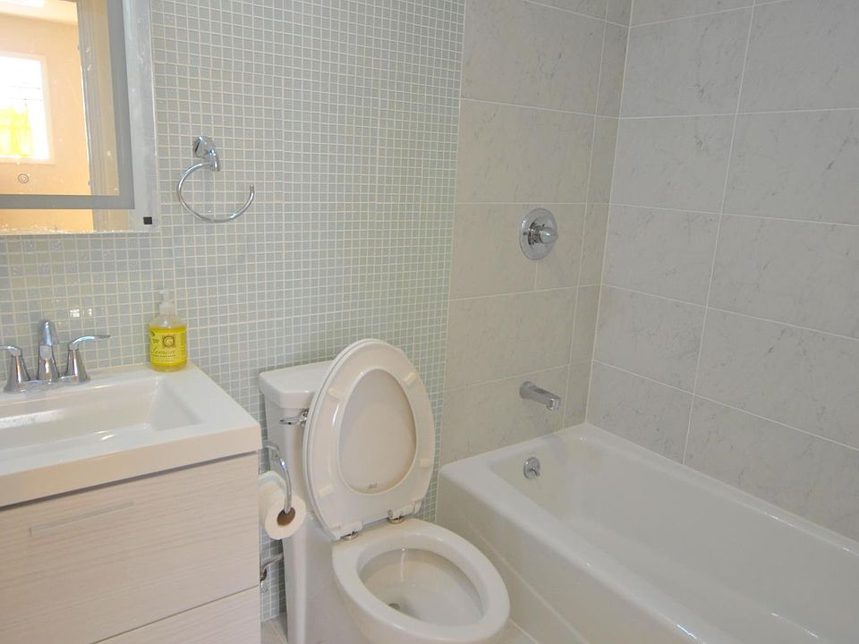 1st image of 2641 Eucalyptus Way