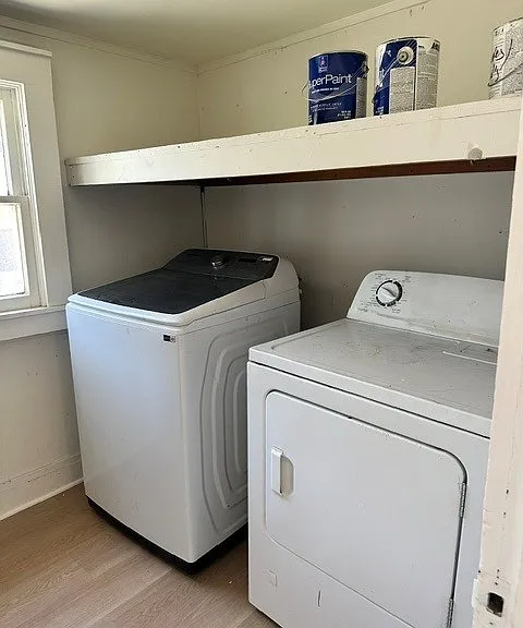 261 Irving Ave — Photo 16
