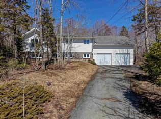 100 Tamarack Dr, Halifax, NS B2T 1E8