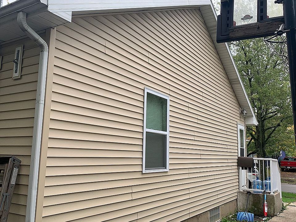 2nd image of 1949 221st St