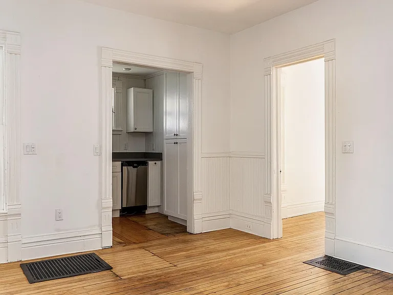 32 Orchard Ter #1B — Photo 7
