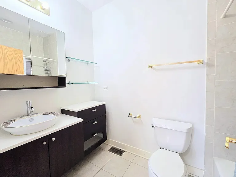 705 W 31st St #1E — Photo 7