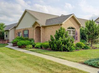 1306 Woodward Dr, Carlisle, PA 17013