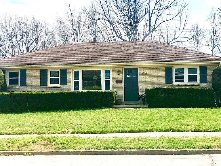 1724 Chelmsford Dr — Photo 1