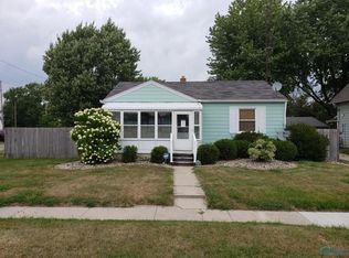 2257 Brown Rd, Oregon, OH 43616