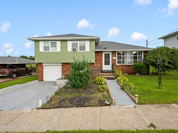 45 Sunrise Dr, Wilkes Barre, PA 18705