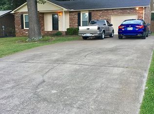 223 Millstone Cir, Clarksville, TN 37042
