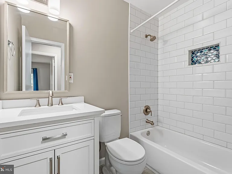6410 Blarney Stone Ct — Photo 23