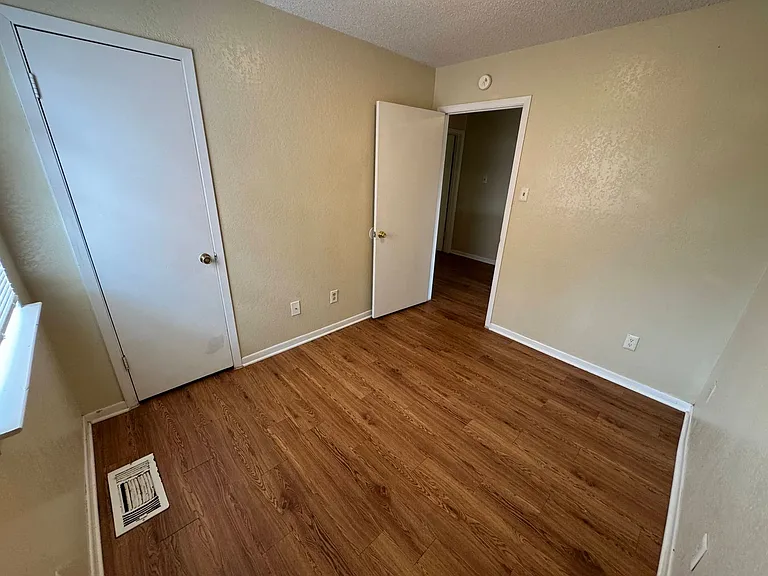3407 Victoria Cir — Photo 20