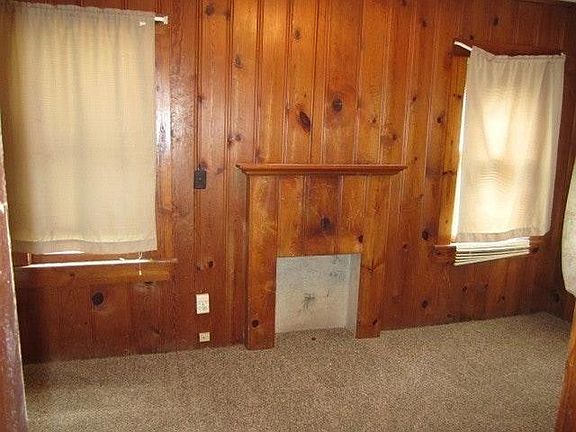 4th image of 3710 N Redmond Ave