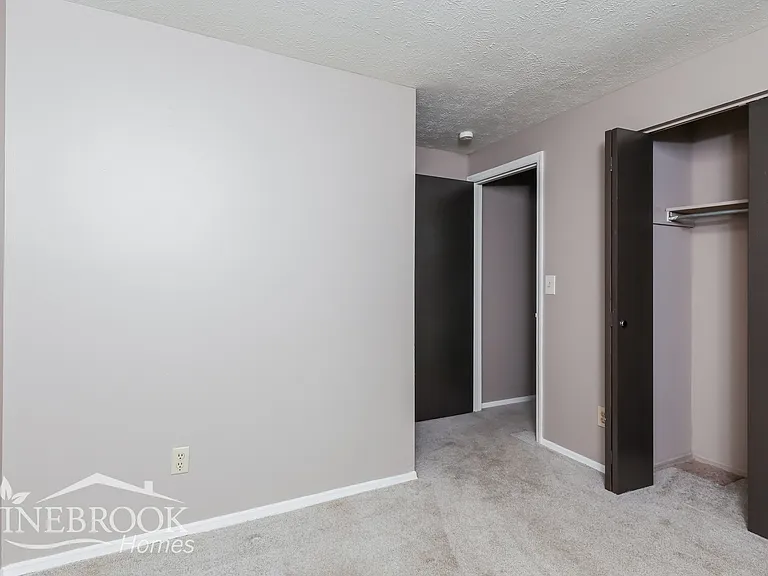 8189 Mount Washington Dr — Photo 8