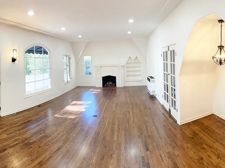 1764 Prospect Dr — Photo 4