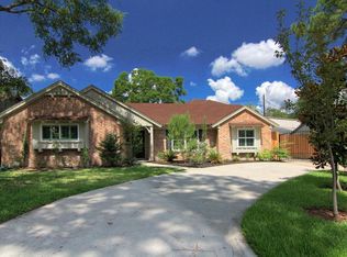 5027 Twin Candle Dr, Houston, TX 77018