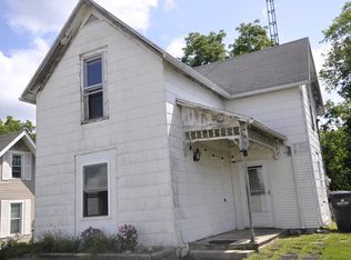 104 N Plum St, Farmland, IN 47340