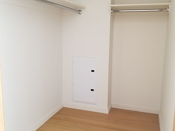 4th image of 565 Broome St APT N7a