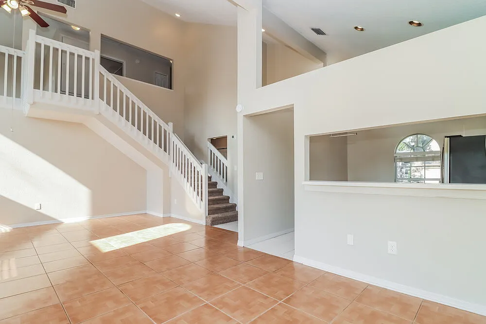 3 bed, 2.5 bath, 1783 sqft, $3,560 — Photo 4