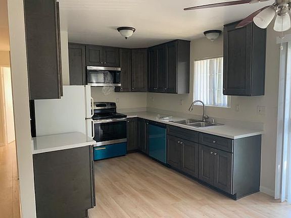 2nd image of 115 Cypress St #D1