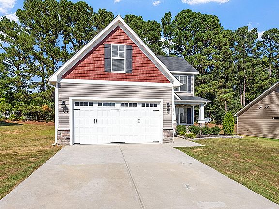 3rd image of 136 Carissa Dr