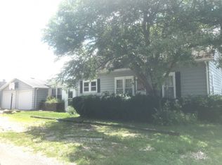 101 S Jackson St, Fithian, IL 61844