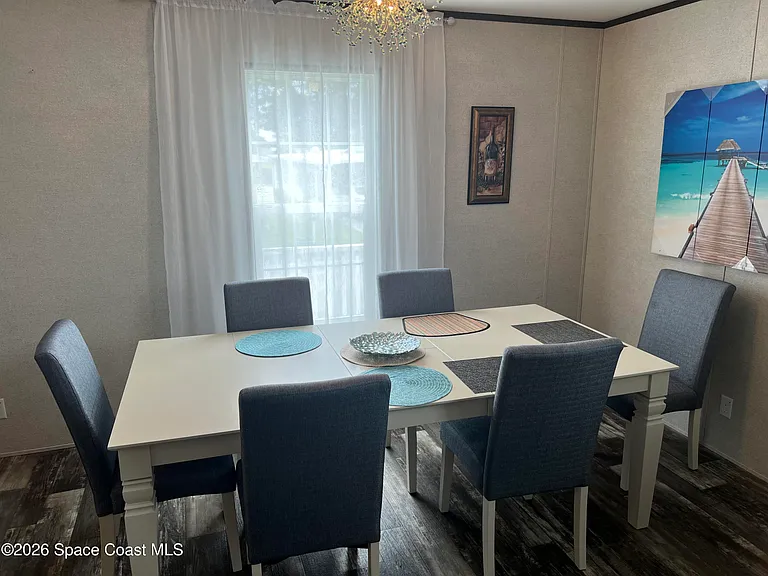 194 Holiday Park Blvd NE — Photo 5