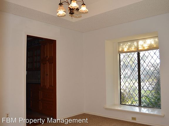 2nd image of 2504 Saint Andrews Dr