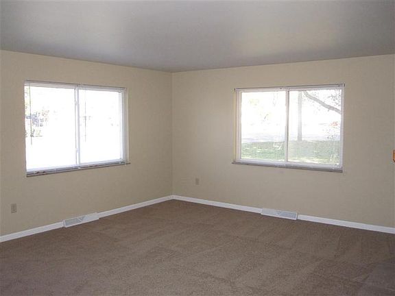 4th image of 701 Orchard St #703