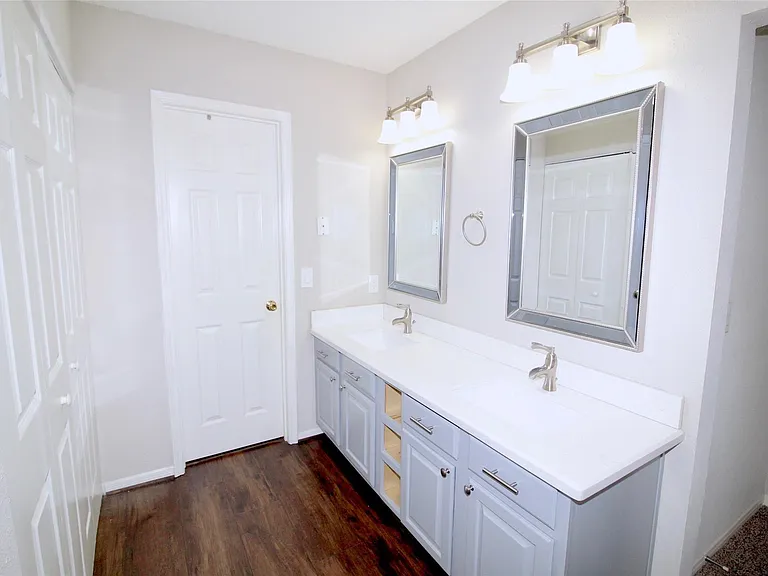 4515 Texas Trl — Photo 9