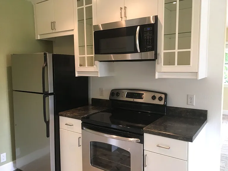 1712 Lawler St #B — Photo 12