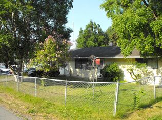 8440 Crystal St, Anchorage, AK 99502