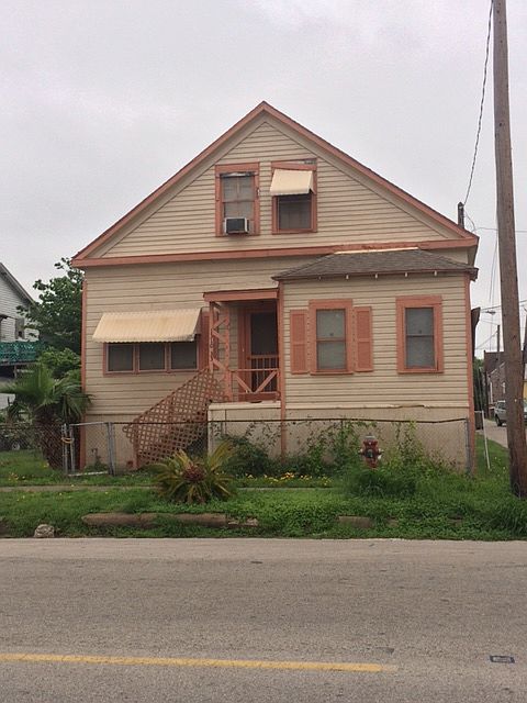 1st image of 1310 33rd St