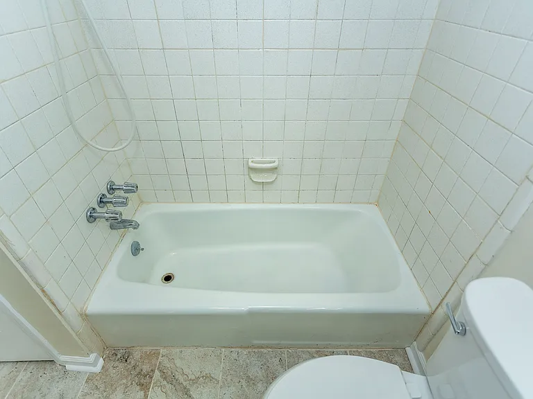 2053 Montreat Cir #2053 — Photo 22