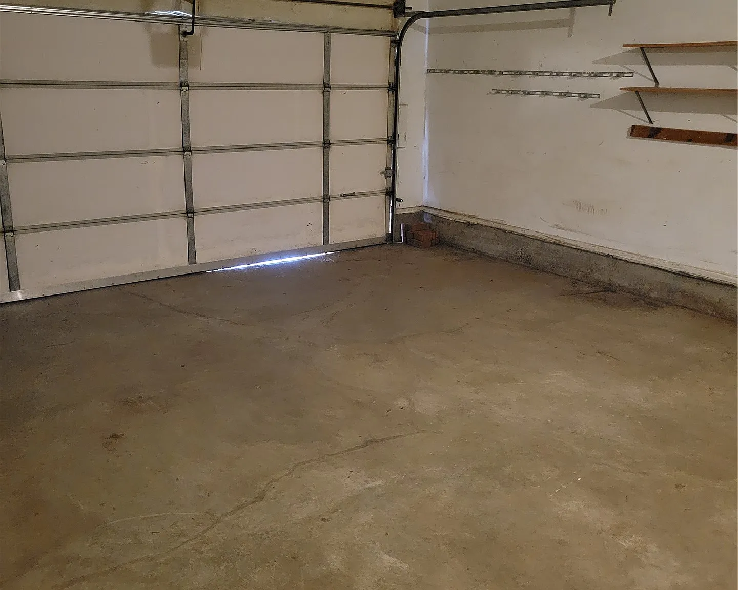 3 bed, 1.5 bath, 1114 sqft, $1,550 — Photo 4