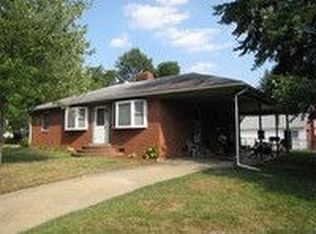 2506 Bluefield St, Hopewell, VA 23860