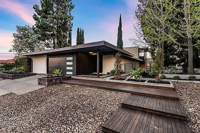 10951 Hunting Horn Dr — Photo 6