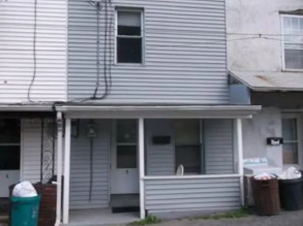 3 Cherry St, Tamaqua, PA 18252