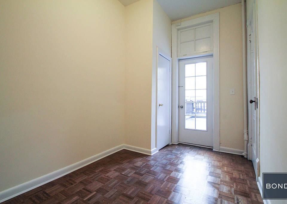 1st image of 159 W 72nd St