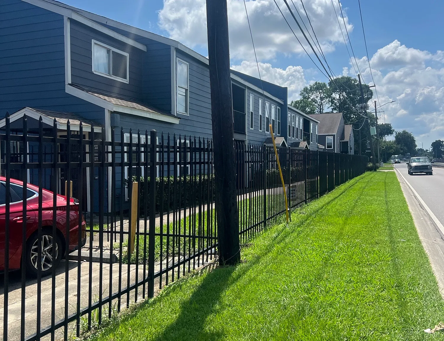 Whitney Manor — Photo 4