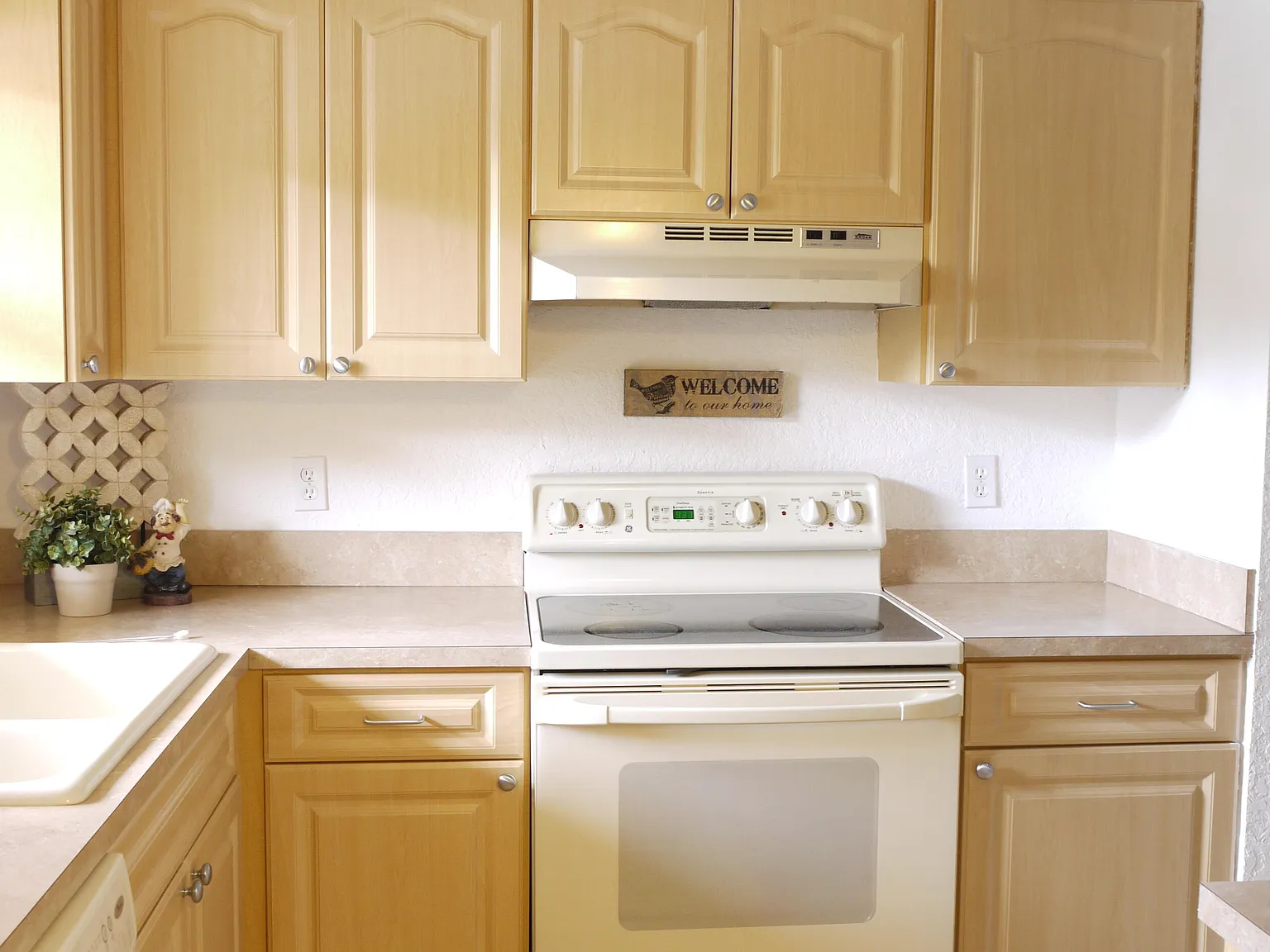 2 bed, 2.0 bath, 840 sqft, $1,825 — Photo 3