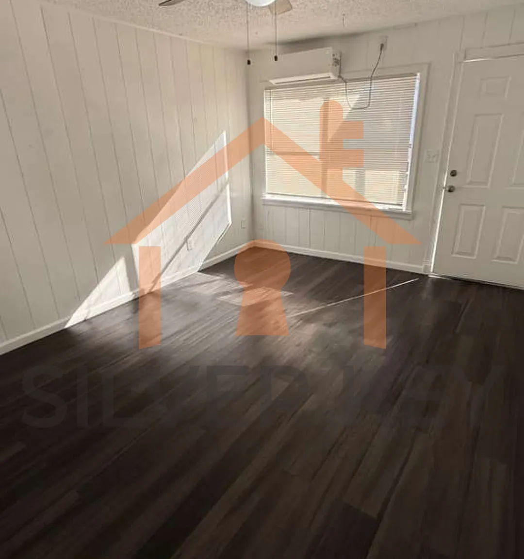 2 bed, 800 sqft, $800 — Photo 3