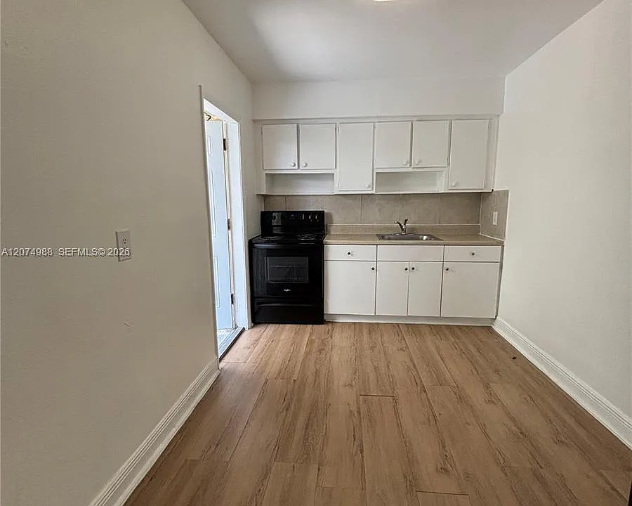 951 SW 5th St #1