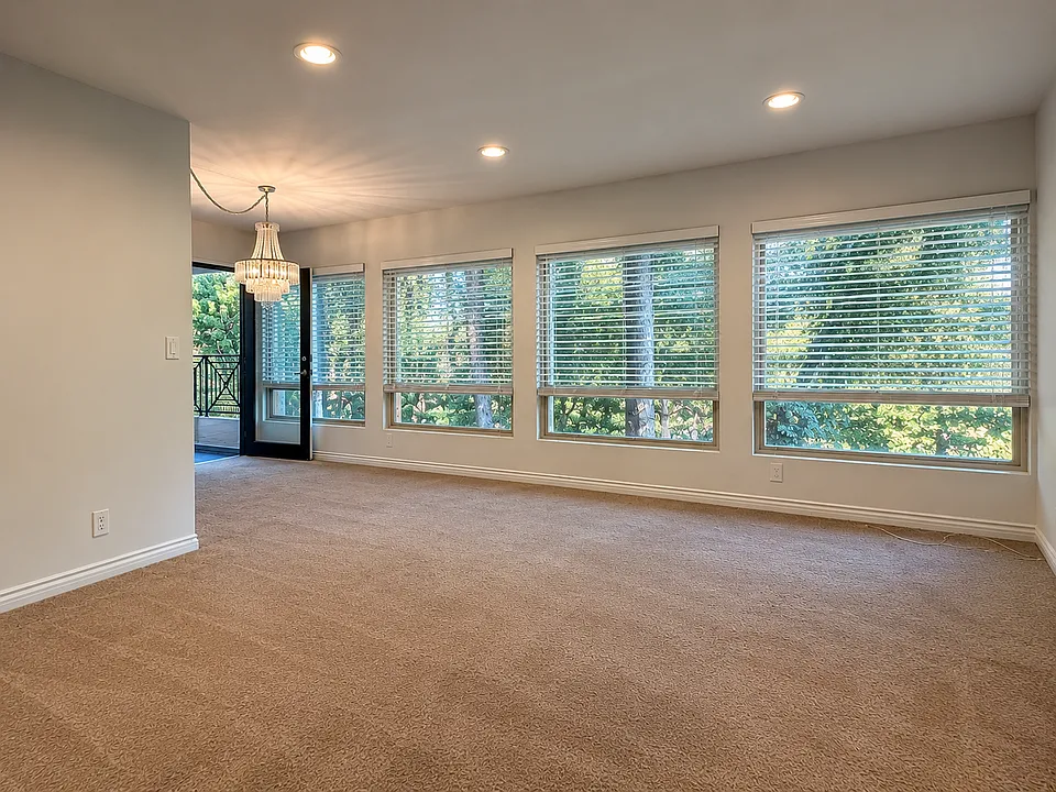 8730 Charleville Blvd #304